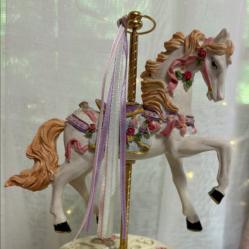 Vintage Carousel Horse Music Box - Picture 3 of 12